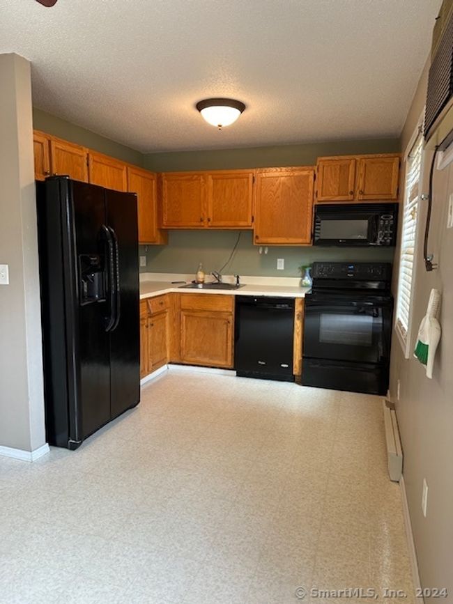 UNIT-96 - 1 Abbott Rd, Condo with 2 bedrooms, 2 bathrooms and 2 parking in Ellington CT | Image 10
