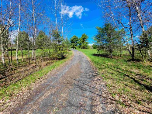 667 Cemetery St, Brookfield, VT, 05036-9706 | Card Image