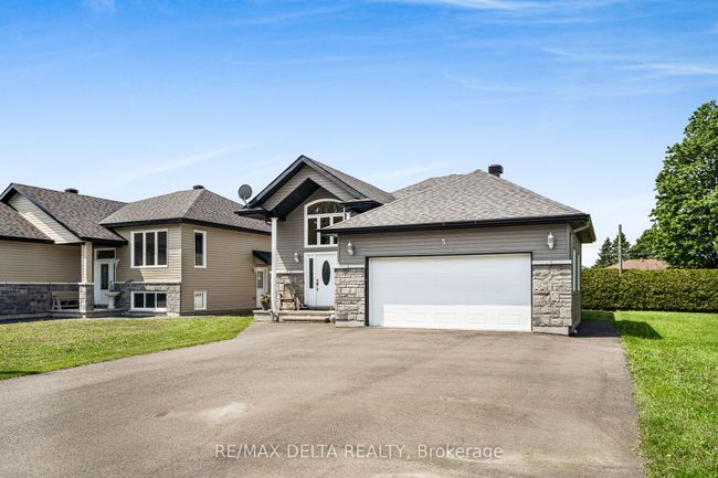 5 Lamoureux St, House other with 4 bedrooms, 3 bathrooms and 6 parking in Saint Isidore ON | Image 27