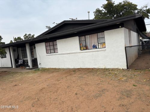 5733 Arrowhead Dr, El Paso, TX, 79924-3422 | Card Image