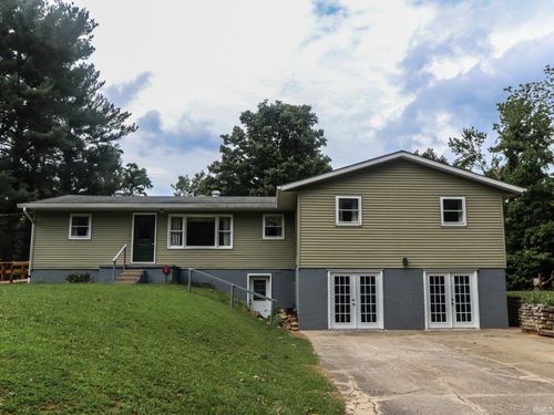 6715 E Gross Ln, Bloomington, IN, 47401-9194 | Card Image