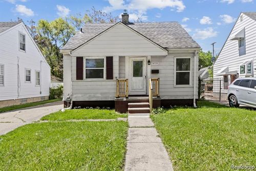 18750 Kingsville St, Detroit, MI, 48225-2138 | Card Image