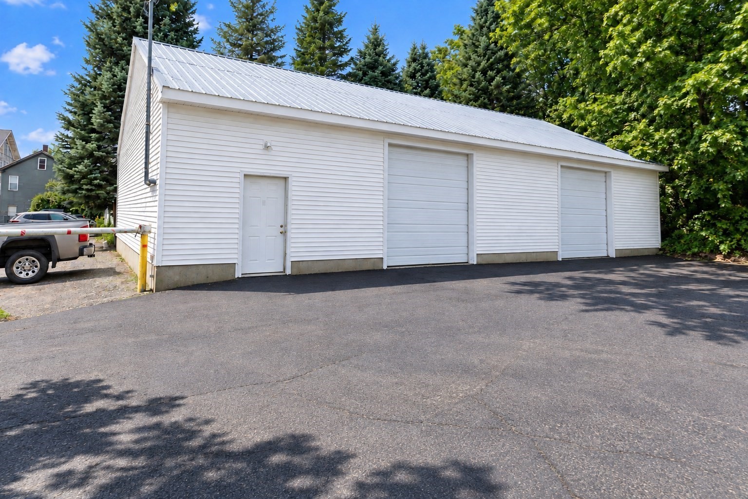 Commercial Lease in North Brookfield 3