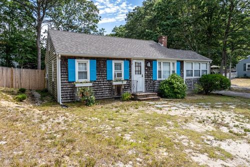 68 Acres Ave, West Yarmouth, MA, 02673-5002 | Card Image