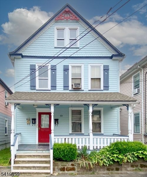 19 Sylvan Pl, Montclair, NJ, 07042-3941 | Card Image