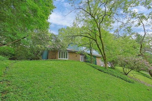 52 Spruce Dr, Granville, OH, 43023-9545 | Card Image