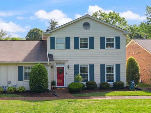 218 Boxwood Dr, Franklin, TN, 37069-6978 | Card Image