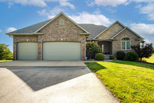 2452 N Arrow Ln, Springfield, MO, 65802-8442 | Card Image
