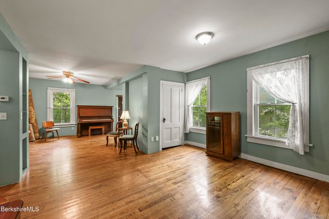 9 High St, Home with 6 bedrooms, 3 bathrooms and 4 parking in Lenox MA | Image 6