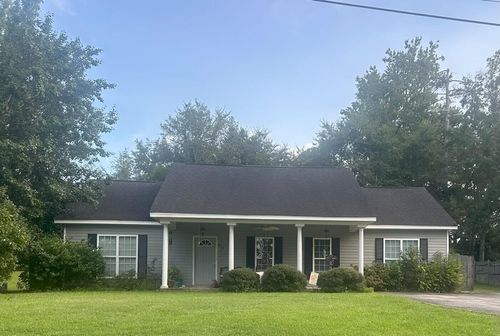 354 King St, Thomson, GA, 30824-8275 | Card Image