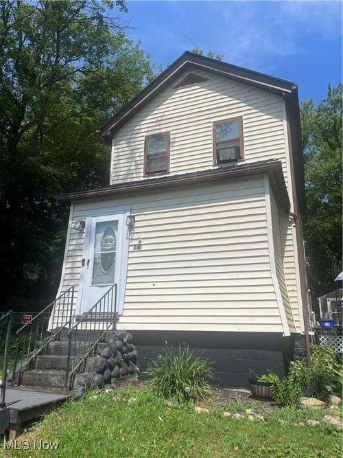607 Northside Ave, East Liverpool, OH, 43920-1602 | Card Image