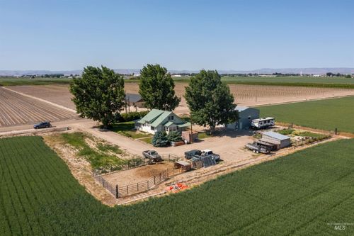 24722 Red Top Rd, Wilder, ID, 83676-5208 | Card Image