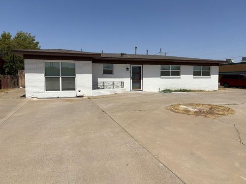 209 E Dormard Ave, Midland, TX, 79705 | Card Image