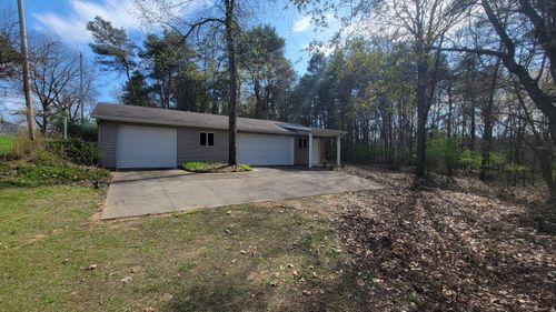 2180 Harwood Rd, Ionia, MI, 48846-8413 | Card Image