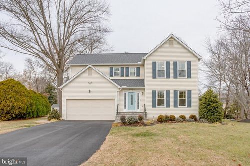 9820 Westwood Manor Ct, Burke, VA, 22015-4046 | Card Image