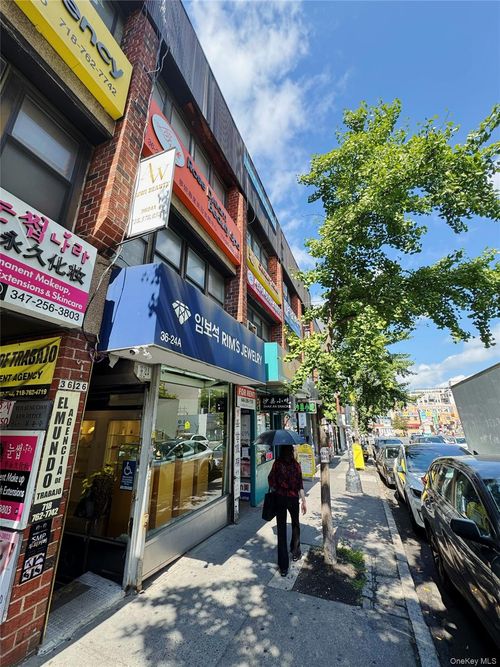 3b-36 Union St, Flushing, NY, 11354-4292 | Card Image