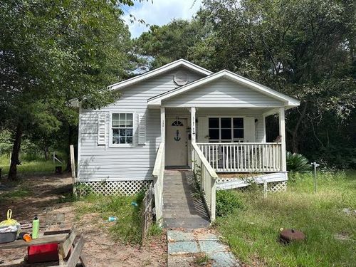 44 Bluebird Dr, Poplarville, MS, 39470-3406 | Card Image