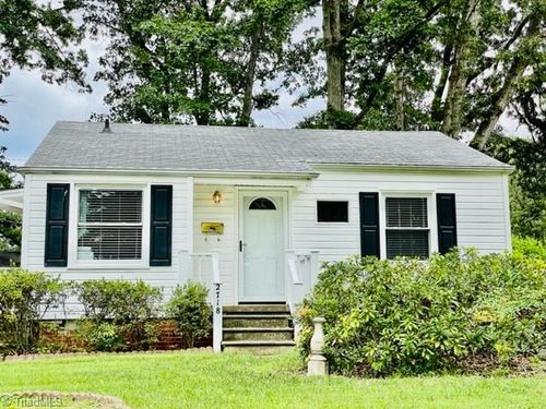 2718 Robin Hood Dr, Greensboro, NC, 27408-3311 | Card Image