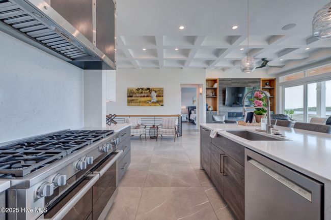 Kitchen | Image 23