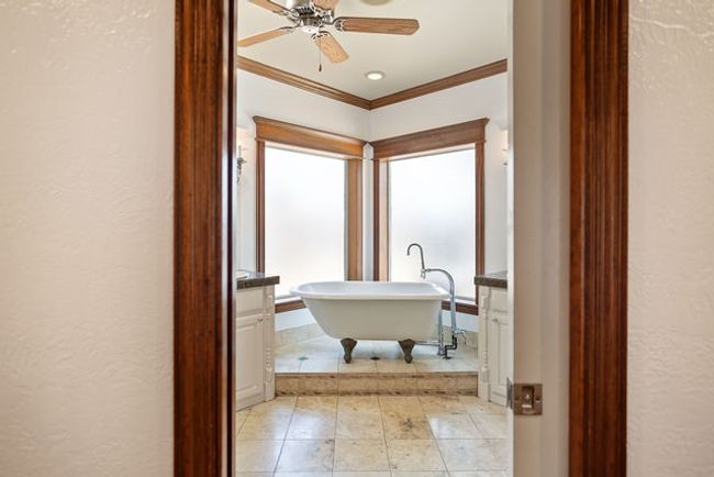 906 Millstone Ln, House other with 4 bedrooms, 4 bathrooms and null parking in Chandler TX | Image 21