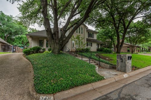 1411 Clubview Ct, Arlington, TX, 76013-1004 | Card Image