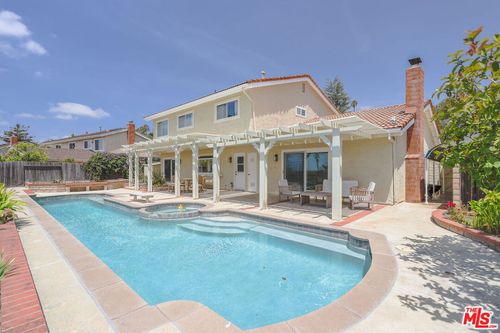 368 Calle Converse, Camarillo, CA, 93010-1836 | Card Image
