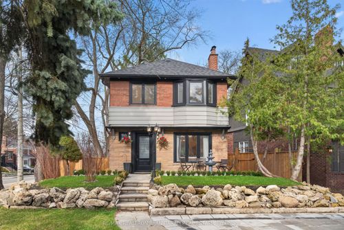 1 Wanless Cres, Toronto, ON, M4N3B6 | Card Image