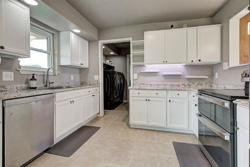 609 Lisa Lane, Waukomis, OK, 73773 | Card Image