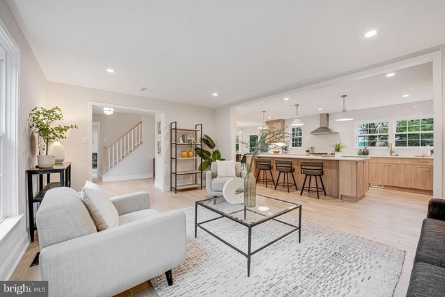 9051 Laurel Hill Ct, House other with 5 bedrooms, 4 bathrooms and null parking in VIENNA VA | Image 14