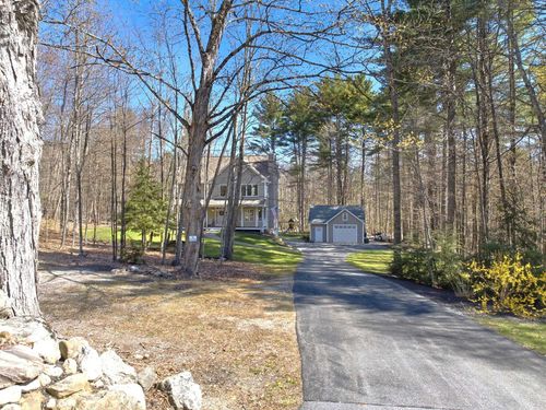 541 Bedford Rd, New Boston, NH, 03070-5003 | Card Image