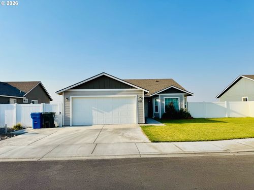 435 Cardinal Pl, Umatilla, OR, 97882-6286 | Card Image