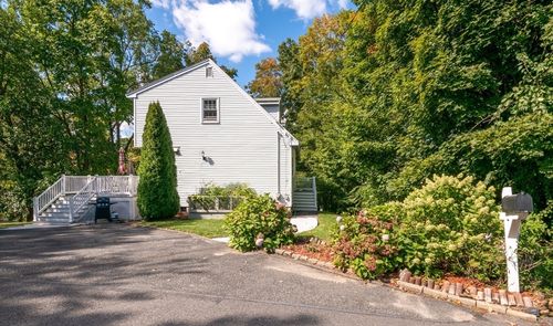 17 Sunnyside Rd, Woburn, MA, 01801-1838 | Card Image