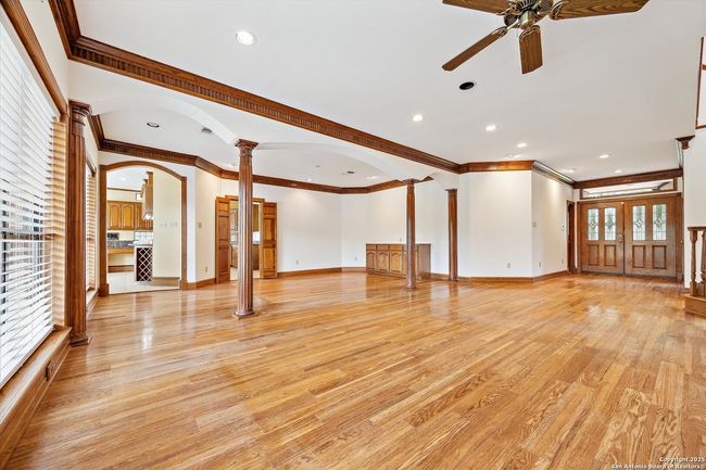 640 Woodlake Dr, House other with 5 bedrooms, 5 bathrooms and null parking in Mcqueeney TX | Image 11