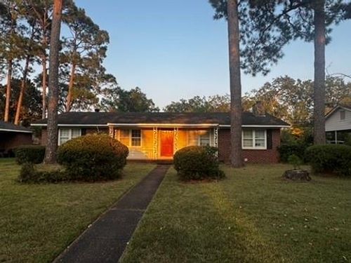 2208 Doncaster Dr, Albany, GA, 31707-2410 | Card Image