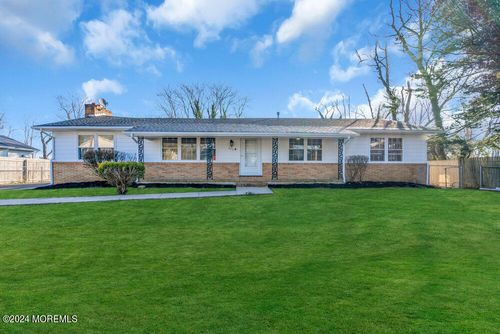 843 Mary Lou Ln, Vineland, NJ, 08361-8257 | Card Image