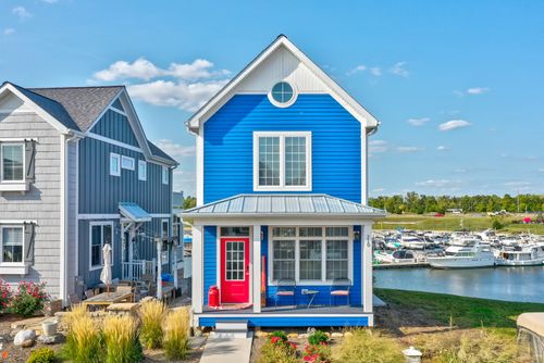 210 Leeward Way, Ottawa, IL, 61350-9789 | Card Image