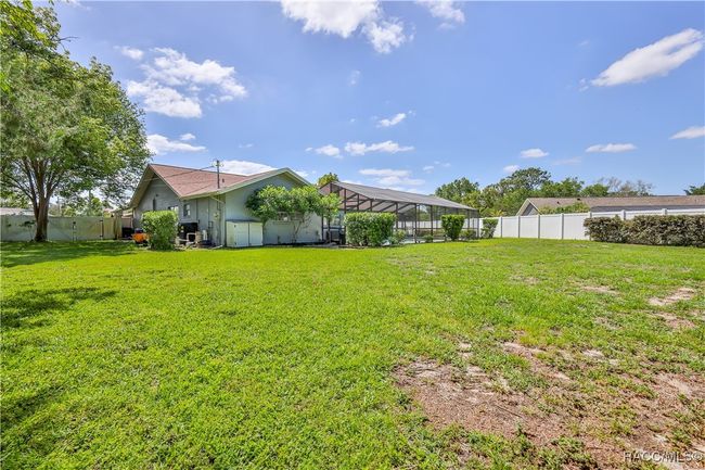 12191 Monarco Ln, House other with 3 bedrooms, 2 bathrooms and 2 parking in SPRING HILL FL | Image 49