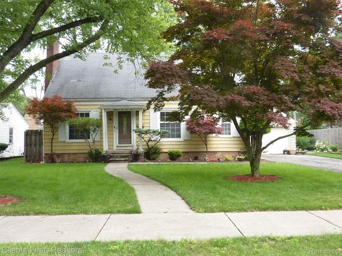 18446 Westhaven Ave, Southfield, MI, 48075-4119 | Card Image