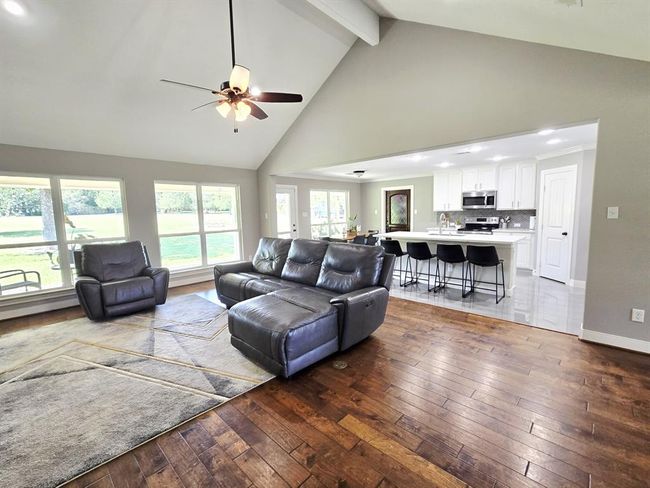 18354 Deerview Ln, Home with 3 bedrooms, 2 bathrooms and 2 parking in New Ulm TX | Image 13