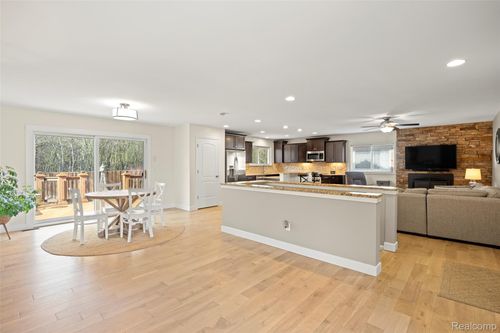 43706 Westminister Way, Canton, MI, 48187-3120 | Card Image