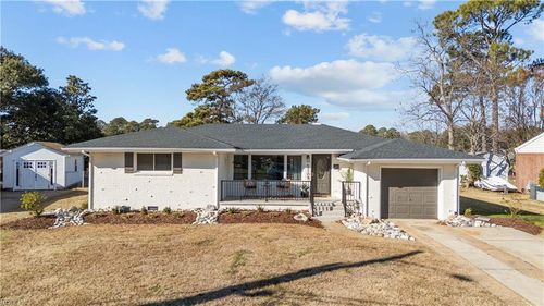 2109 Helsley Ave, Norfolk, VA, 23518-2118 | Card Image