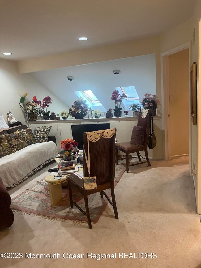 21 Bayowski Road, For Sale in West Orange Zoocasa