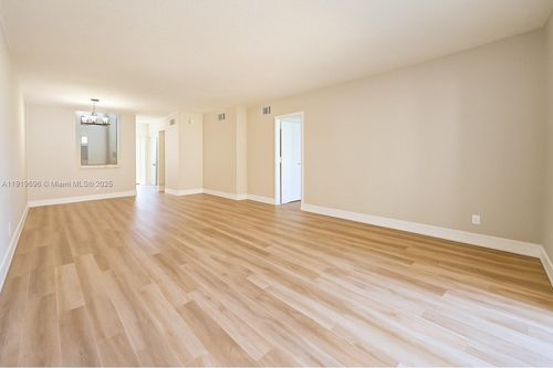 apt-203b-333 Nw 17th Ct, Fort Lauderdale, FL, 33311-4812 | Card Image