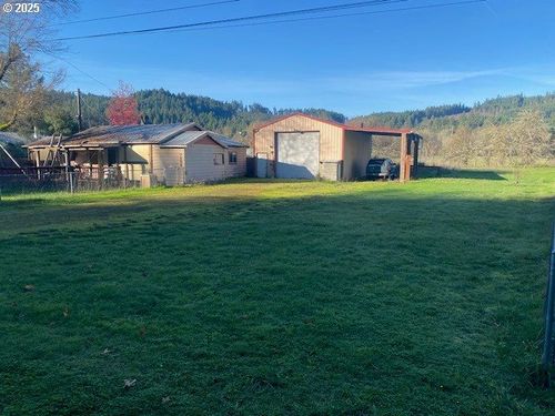 7858 Nonpareil Rd, Sutherlin, OR, 97479-9716 | Card Image