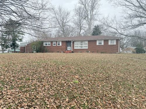 16 Concord Dr, Clarksville, TN, 37042-7608 | Card Image