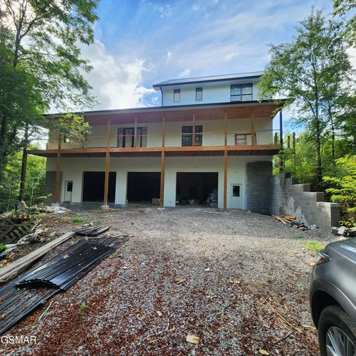 815 Penelope Ln, Sevierville, TN, 37876-3409 | Card Image