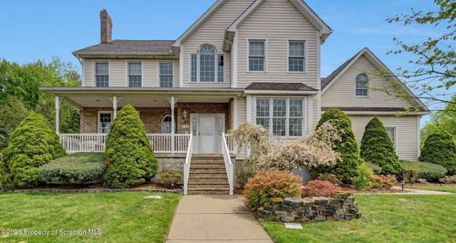 502 Park Ln, Moscow, PA, 18444-8630 | Card Image