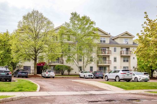 362 Hildred Dr, Burlington, VT, 05401-3682 | Card Image