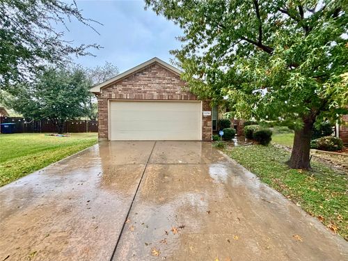 1174 Kielder Cir, Fort Worth, TX, 76134-4513 | Card Image