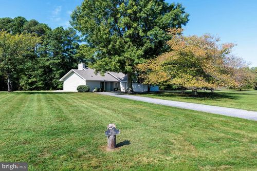 102 Golf Ct, STEVENSVILLE, MD, 21666-3702 | Card Image